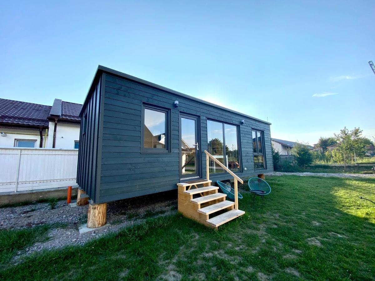 Pixel - Tiny Campus Villa เตอร์กู เซกูเยสก์ ภายนอก รูปภาพ