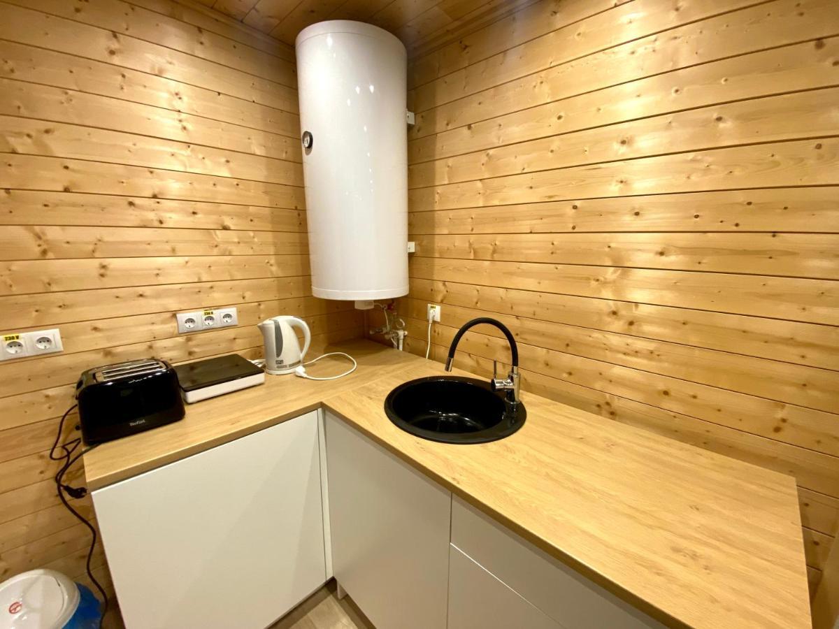 Pixel - Tiny Campus Villa เตอร์กู เซกูเยสก์ ภายนอก รูปภาพ