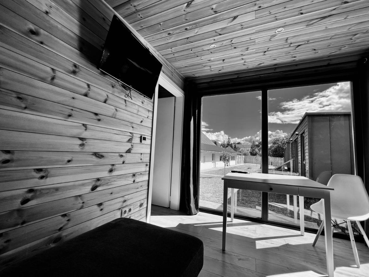 Pixel - Tiny Campus Villa เตอร์กู เซกูเยสก์ ภายนอก รูปภาพ