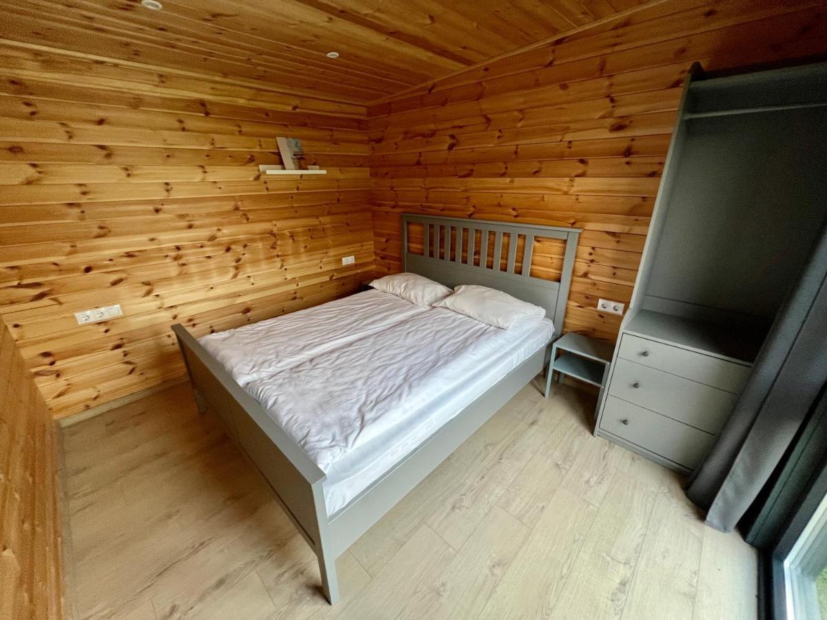 Pixel - Tiny Campus Villa เตอร์กู เซกูเยสก์ ภายนอก รูปภาพ