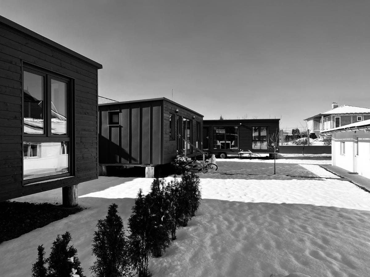 Pixel - Tiny Campus Villa เตอร์กู เซกูเยสก์ ภายนอก รูปภาพ