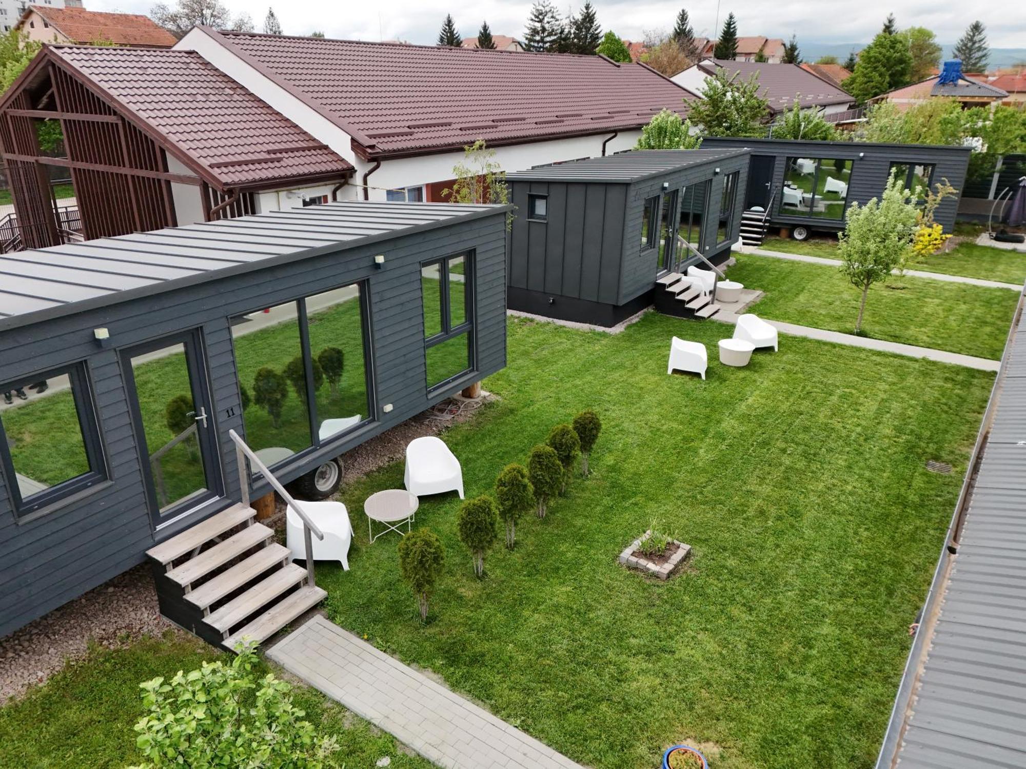 Pixel - Tiny Campus Villa เตอร์กู เซกูเยสก์ ภายนอก รูปภาพ
